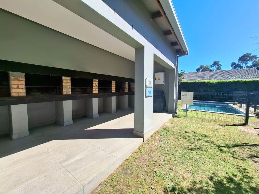 1 Bedroom Property for Sale in Edgemead Western Cape